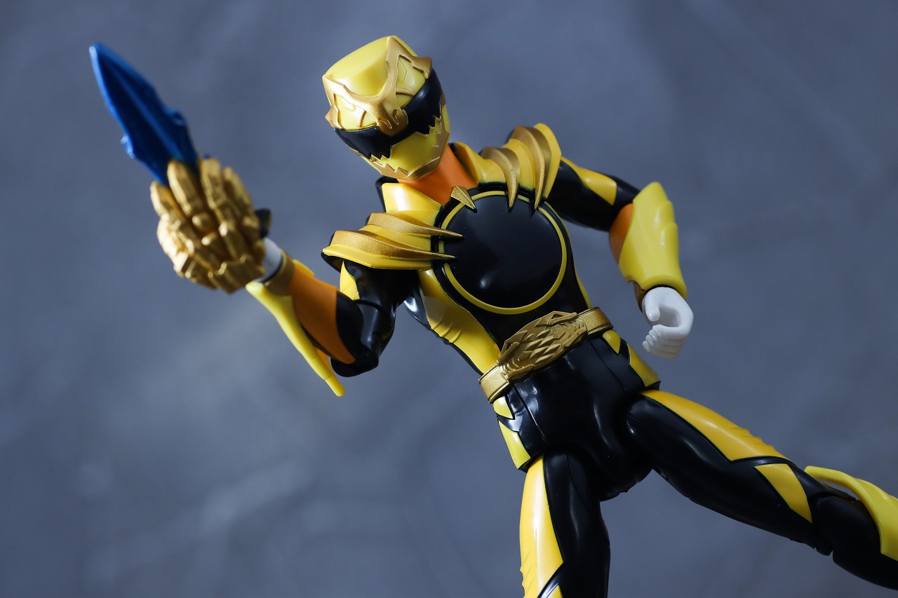 アクションヒーロー　ゴジュウティラノ　レビュー　アクション