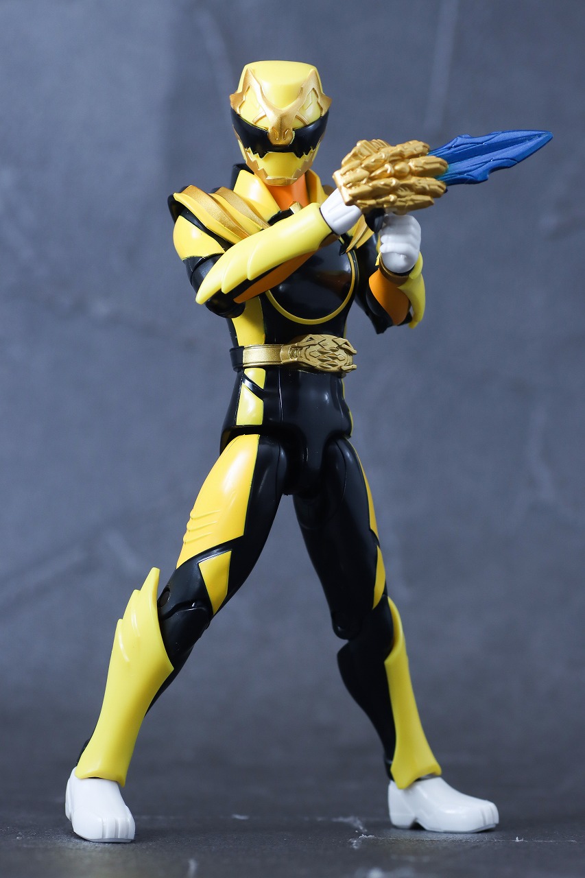 アクションヒーロー　ゴジュウティラノ　レビュー　本体