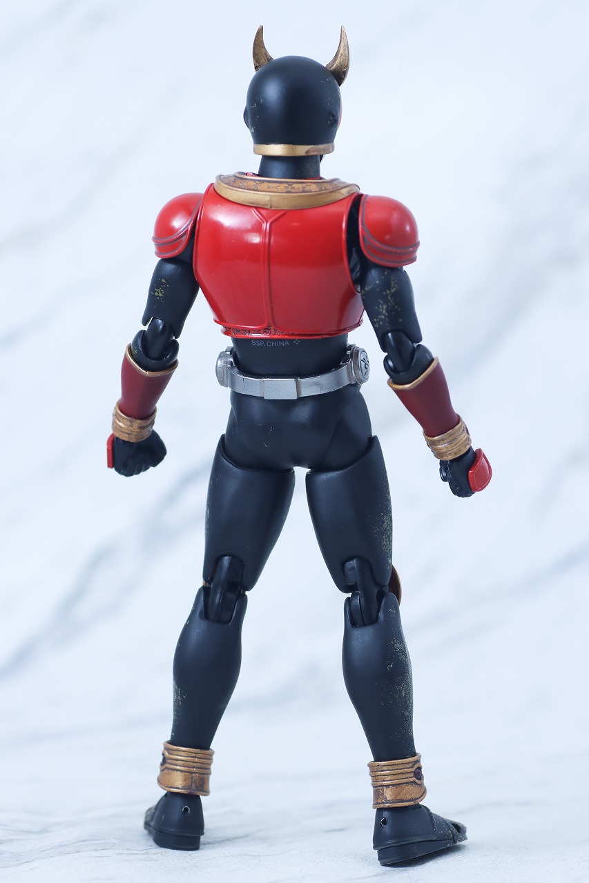 S.H.フィギュアーツ 真骨彫製法　超古代戦士クウガ　レビュー　本体