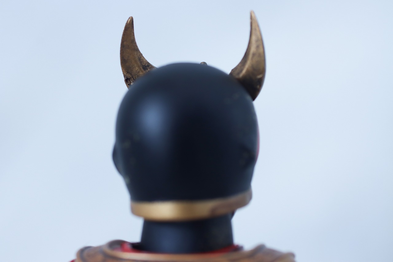 S.H.フィギュアーツ 真骨彫製法　超古代戦士クウガ　レビュー　本体