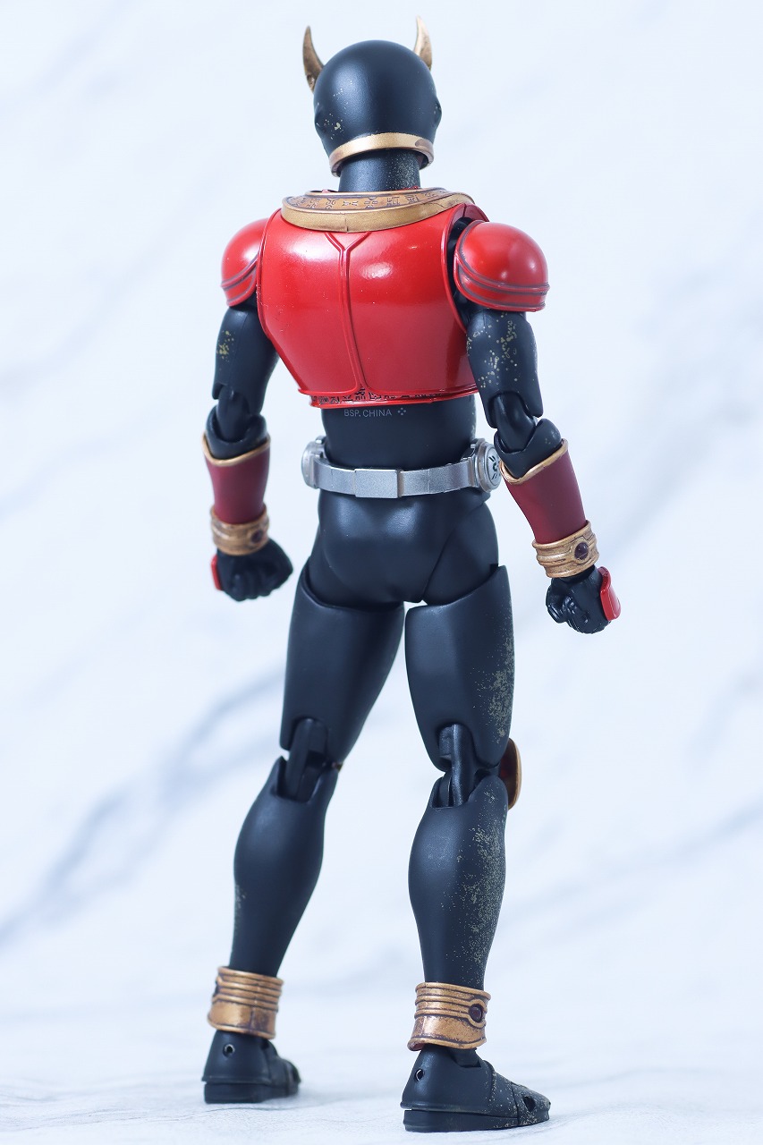 S.H.フィギュアーツ 真骨彫製法　超古代戦士クウガ　レビュー　本体