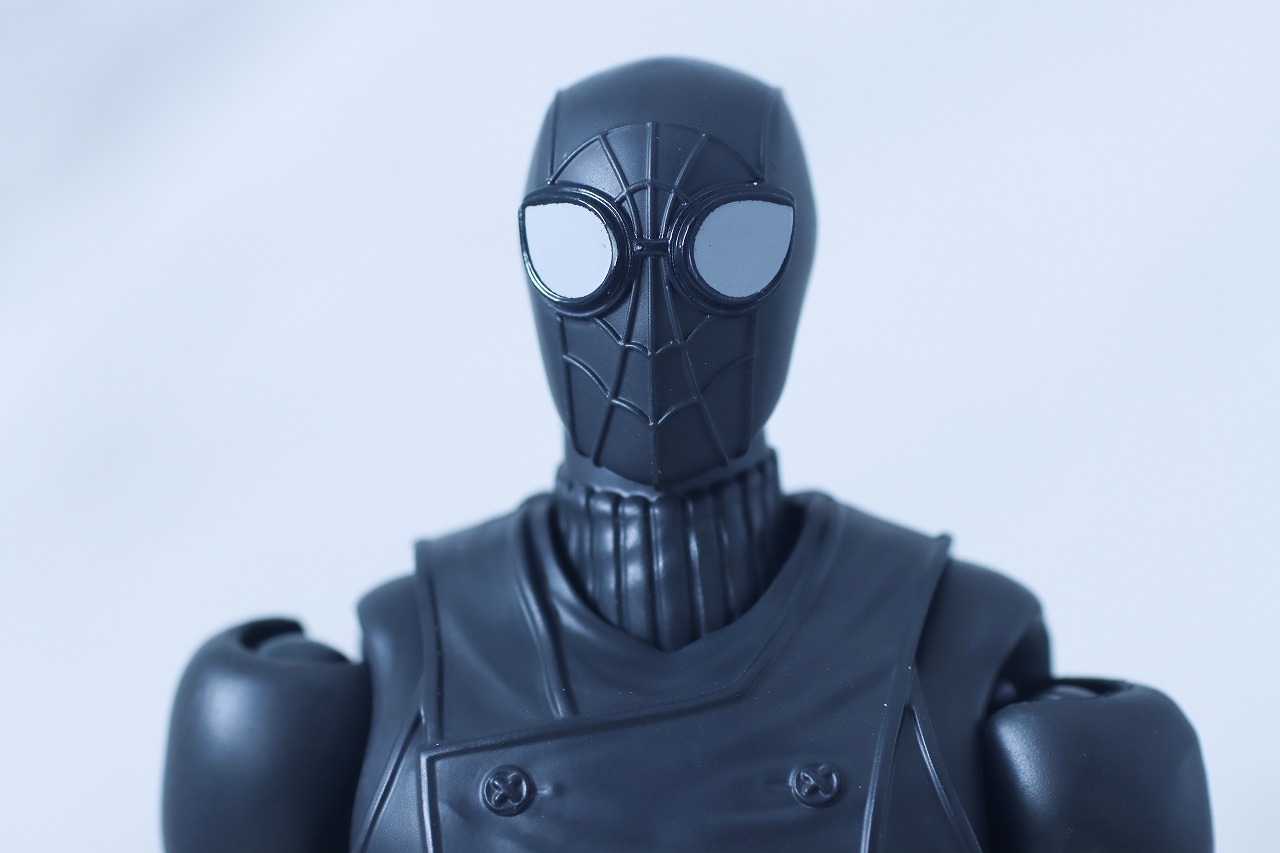S.H.フィギュアーツ　スパイダーマン・ノワール　レビュー　本体