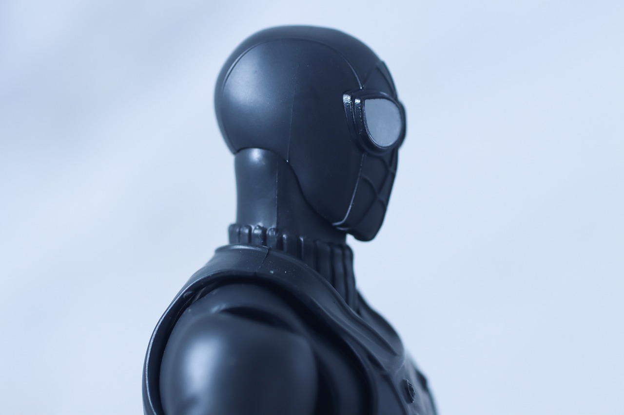 S.H.フィギュアーツ　スパイダーマン・ノワール　レビュー　本体