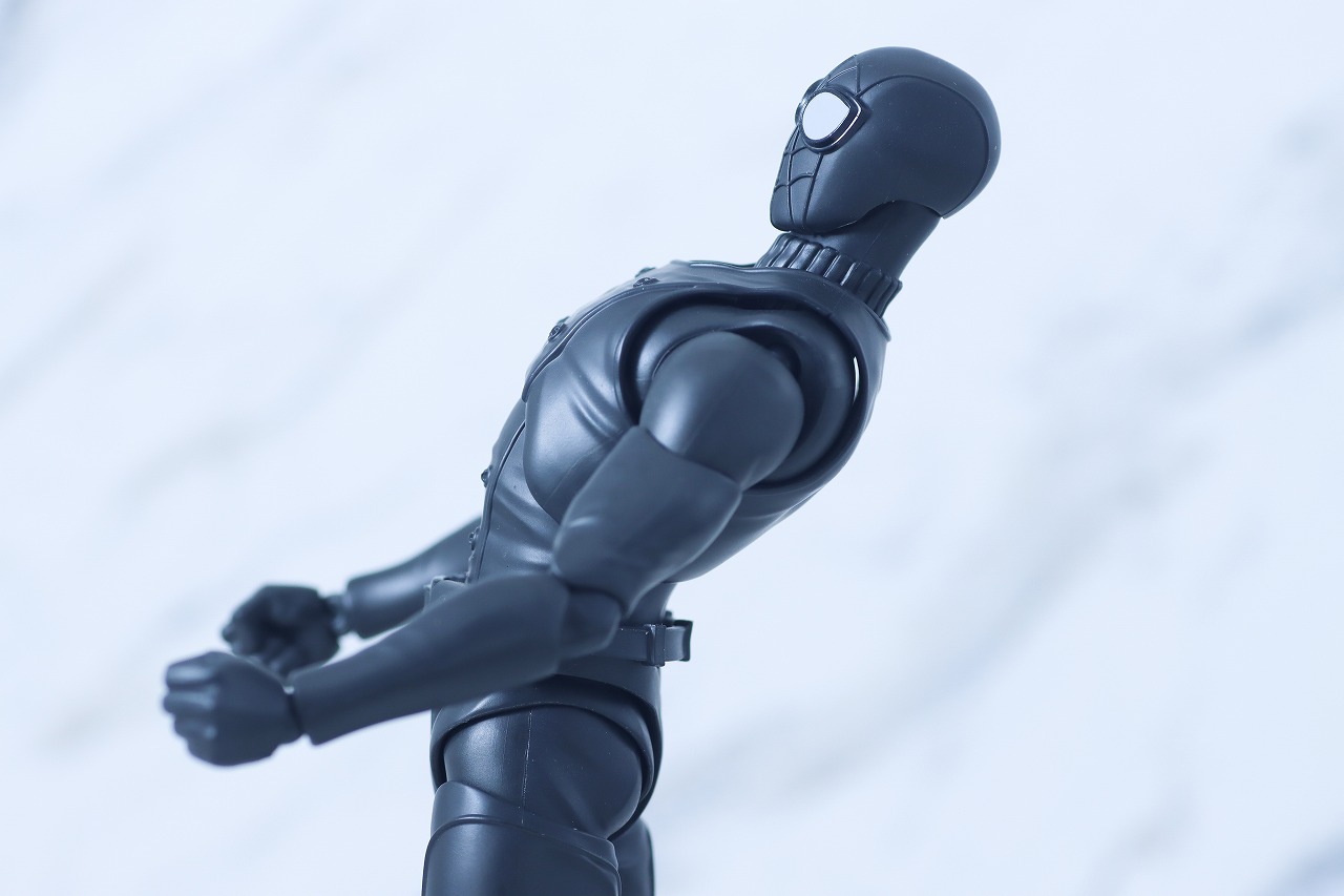 S.H.フィギュアーツ　スパイダーマン・ノワール　レビュー　可動範囲