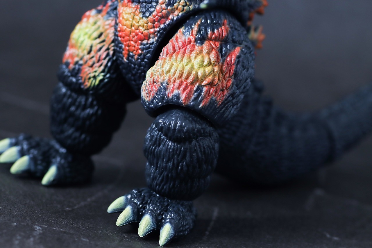 ゴジラアクションフィギュア　バーニングゴジラ　レビュー　本体