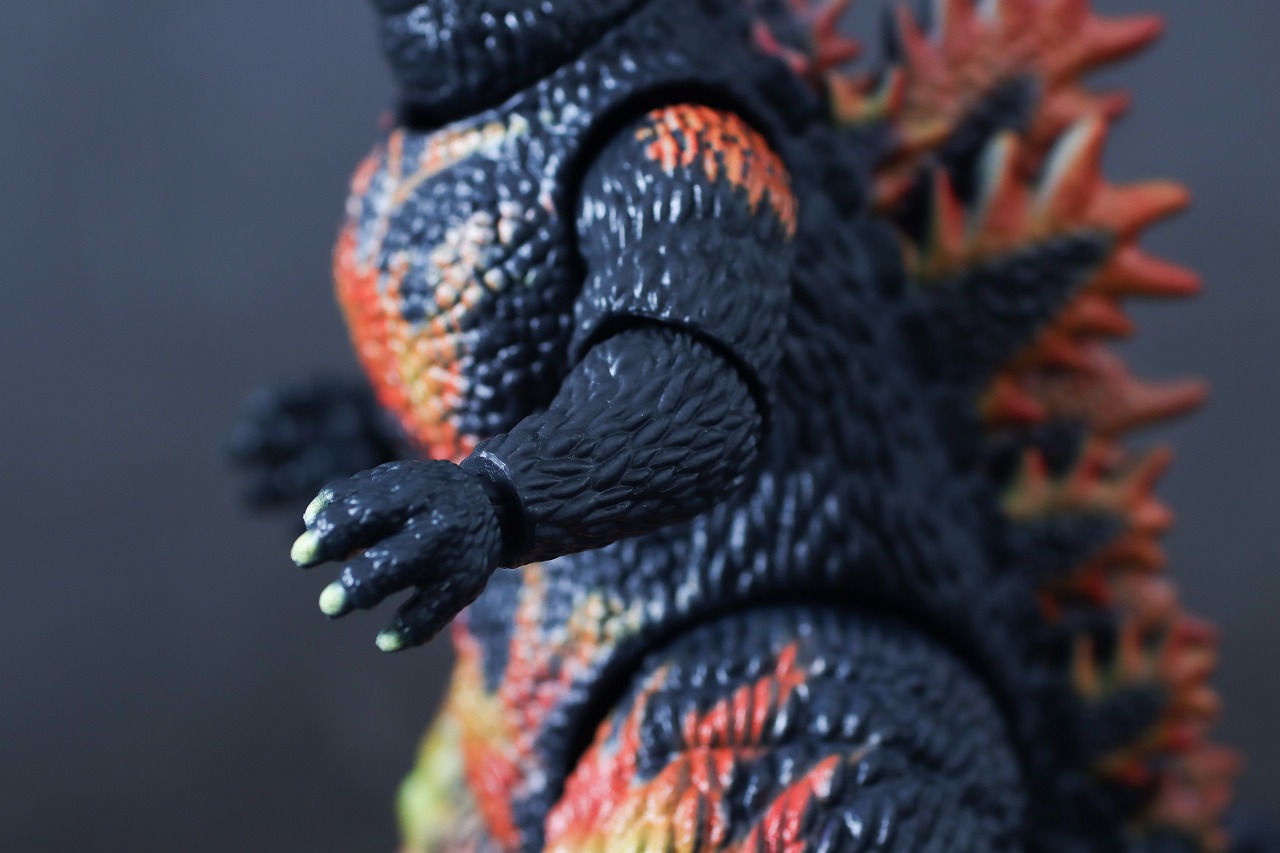 ゴジラアクションフィギュア　バーニングゴジラ　レビュー　本体