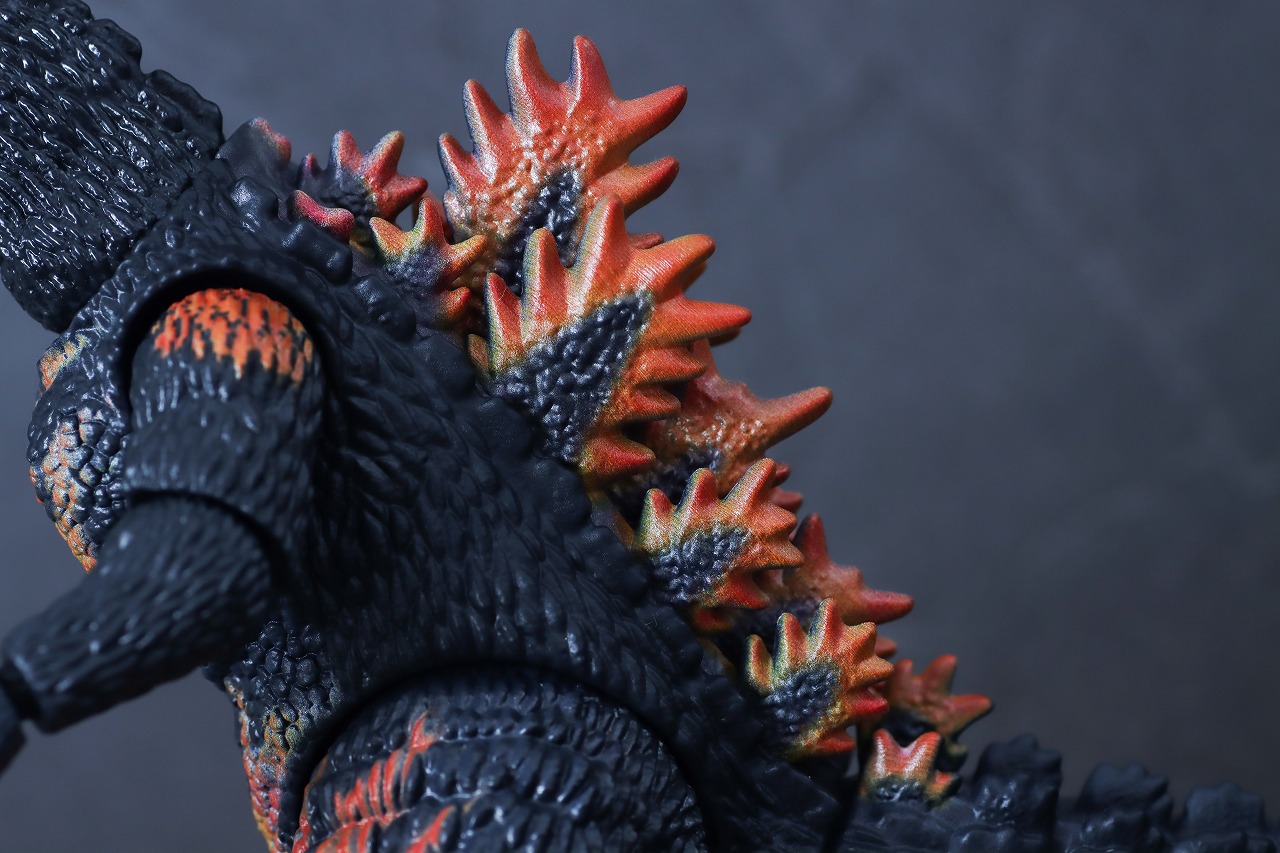 ゴジラアクションフィギュア　バーニングゴジラ　レビュー　本体