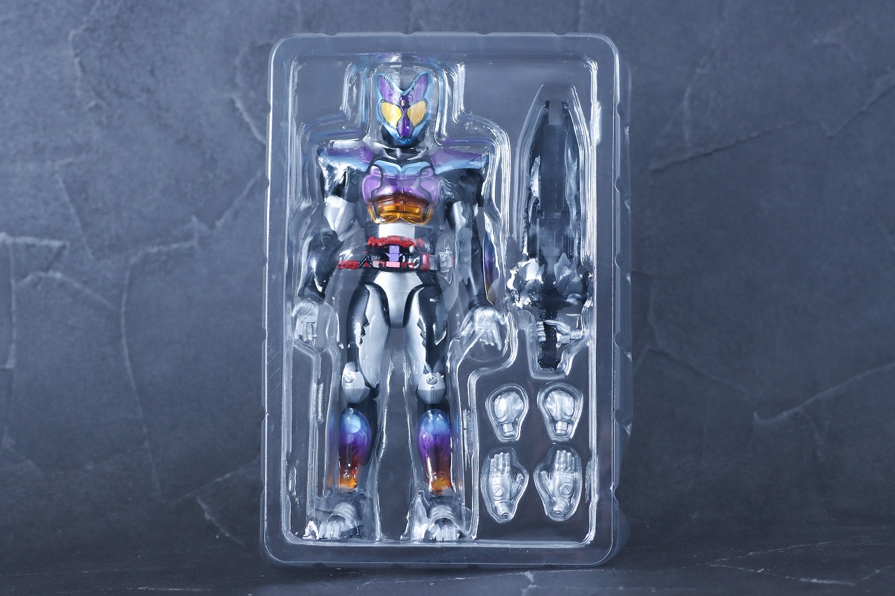 アクションフィギュア　仮面ライダーガヴ ポッピングミフォーム　レビュー　パッケージ