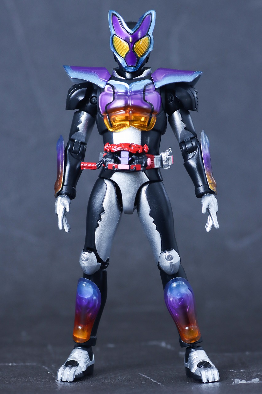 アクションフィギュア　仮面ライダーガヴ ポッピングミフォーム　レビュー　本体