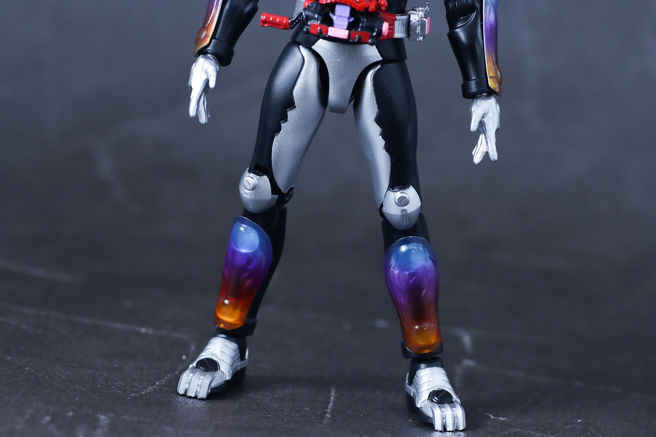 アクションフィギュア　仮面ライダーガヴ ポッピングミフォーム　レビュー　本体