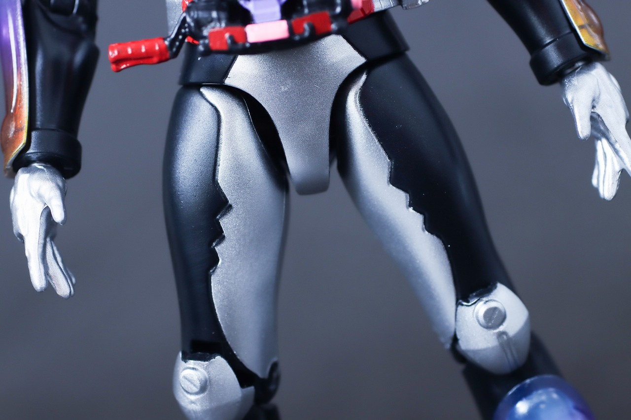 アクションフィギュア　仮面ライダーガヴ ポッピングミフォーム　レビュー　本体