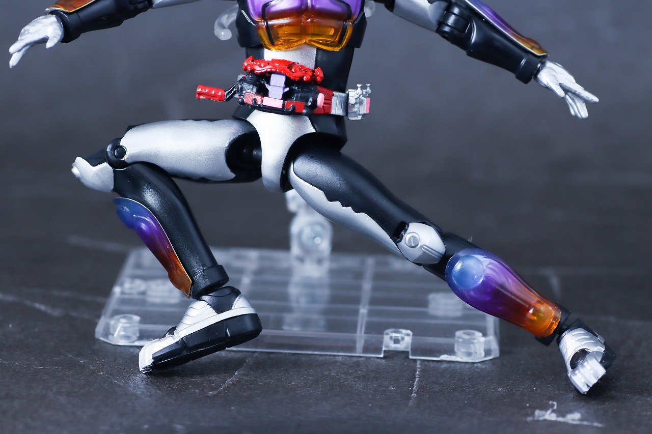 アクションフィギュア　仮面ライダーガヴ ポッピングミフォーム　レビュー　可動範囲