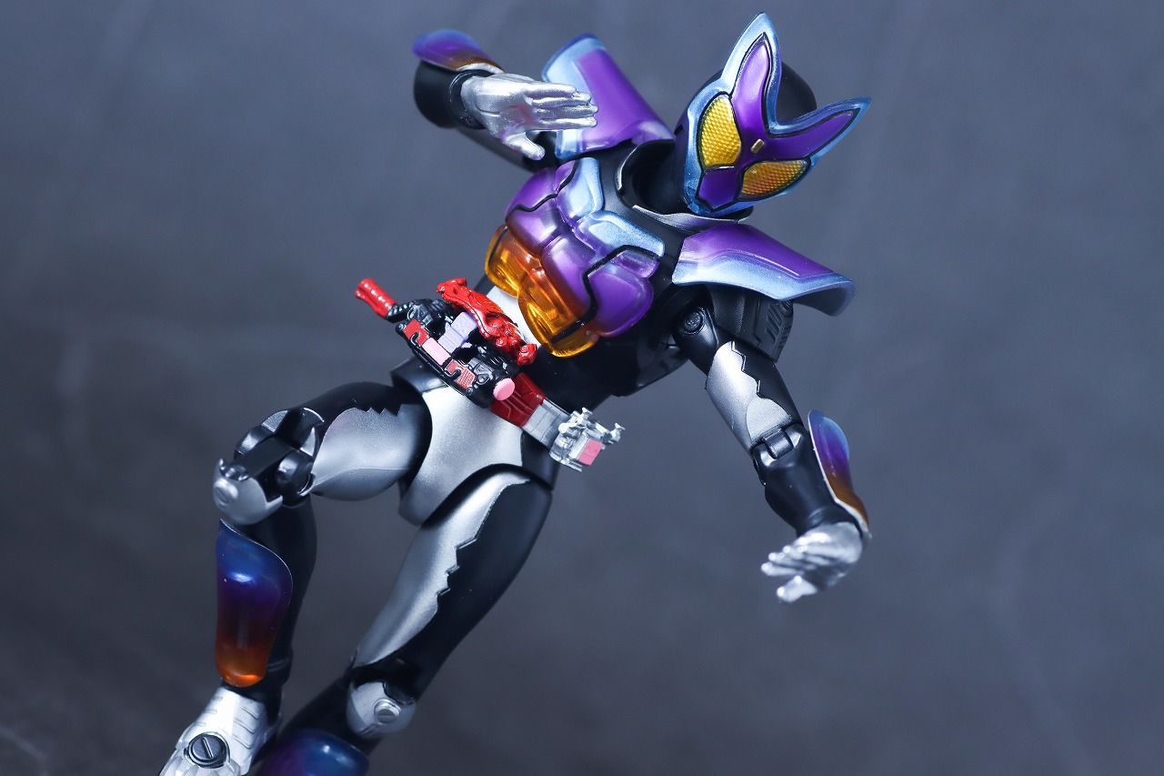 アクションフィギュア　仮面ライダーガヴ ポッピングミフォーム　レビュー　アクション