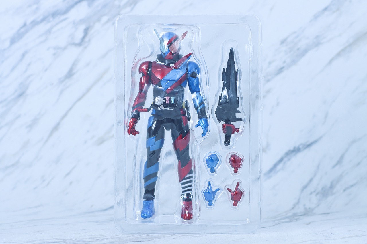 アクションフィギュア　仮面ライダービルド　ラビットタンクフォーム　レビュー　パッケージ