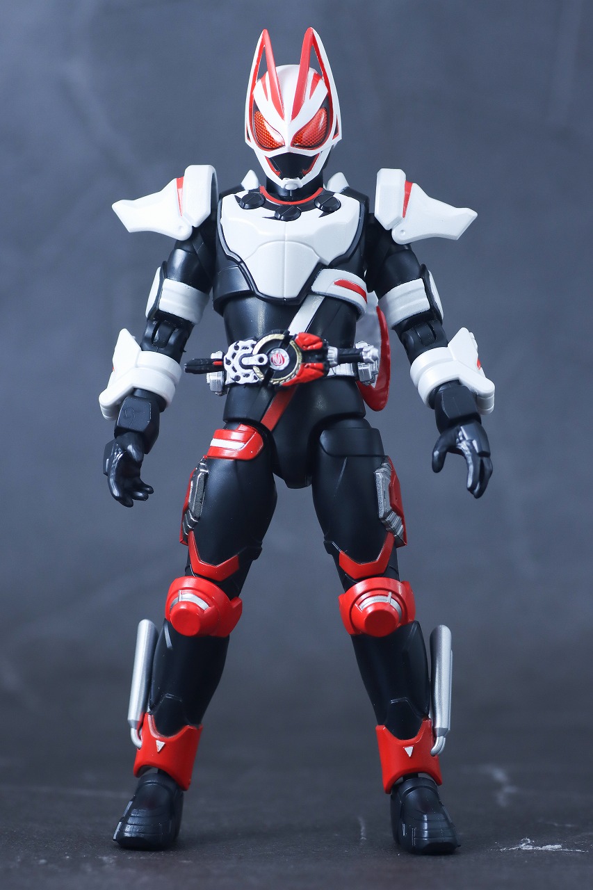 アクションフィギュア　仮面ライダーギーツ　マグナムブーストフォーム　レビュー　本体