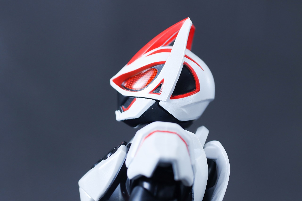 アクションフィギュア　仮面ライダーギーツ　マグナムブーストフォーム　レビュー　可動範囲