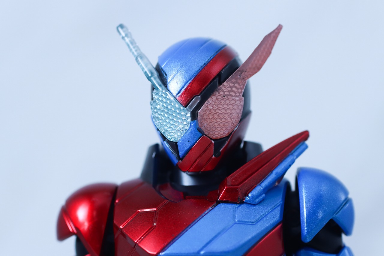 アクションフィギュア　仮面ライダービルド　ラビットタンクフォーム　レビュー　本体