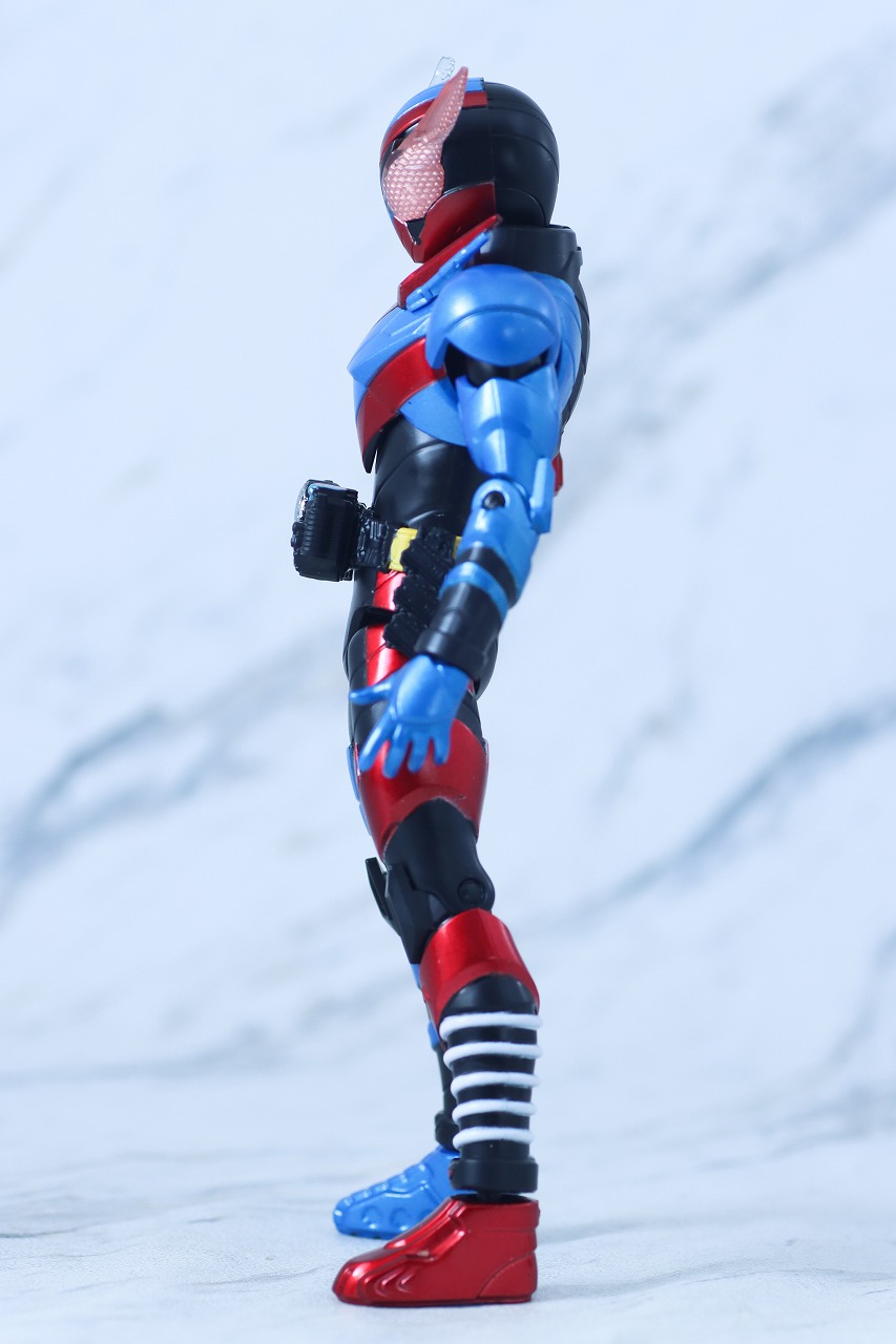 アクションフィギュア　仮面ライダービルド　ラビットタンクフォーム　レビュー　本体