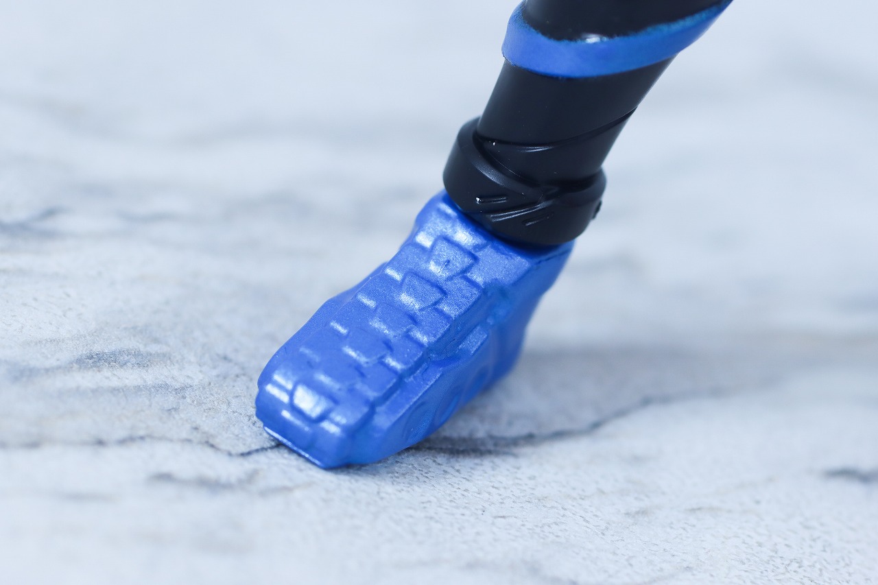 アクションフィギュア　仮面ライダービルド　ラビットタンクフォーム　レビュー　本体