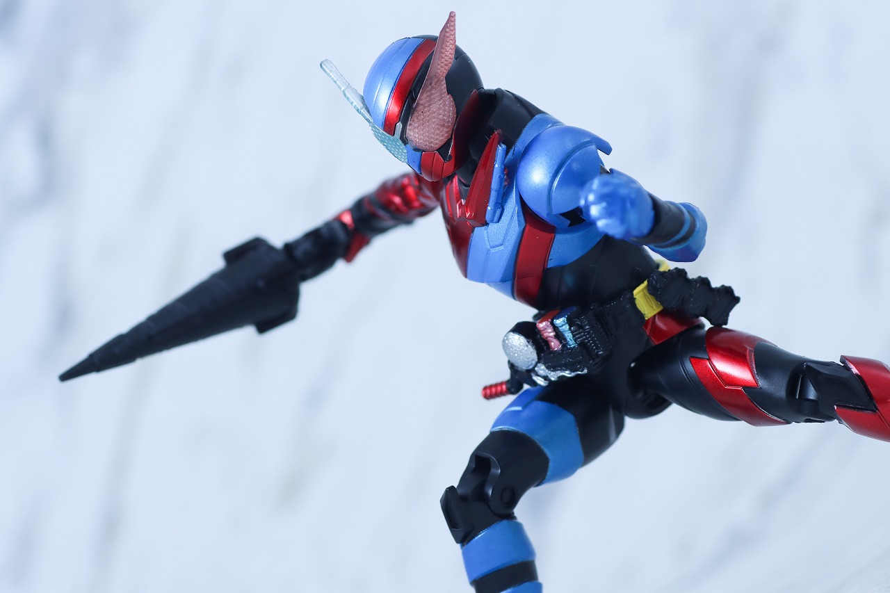 アクションフィギュア　仮面ライダービルド　ラビットタンクフォーム　レビュー　アクション