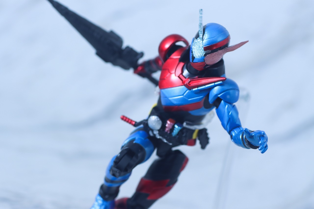 アクションフィギュア　仮面ライダービルド　ラビットタンクフォーム　レビュー　アクション