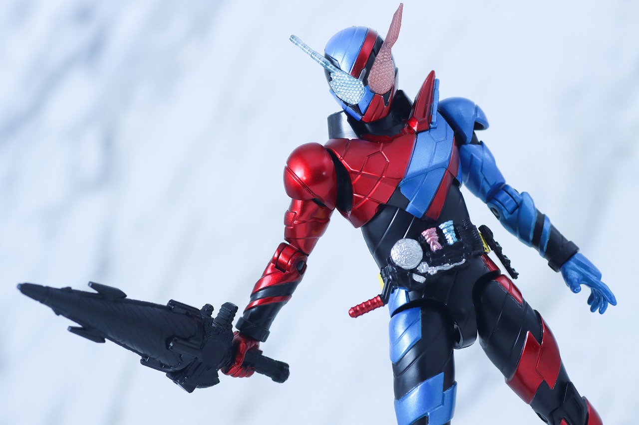 アクションフィギュア　仮面ライダービルド　ラビットタンクフォーム　レビュー　アクション