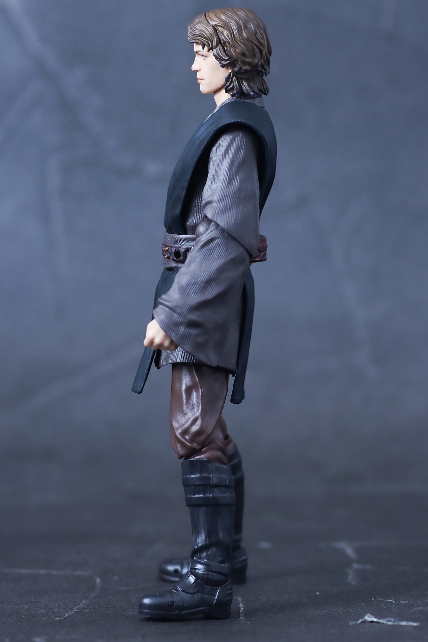 S.H.フィギュアーツ　アナキン・スカイウォーカー（『アソーカ』）　レビュー　本体