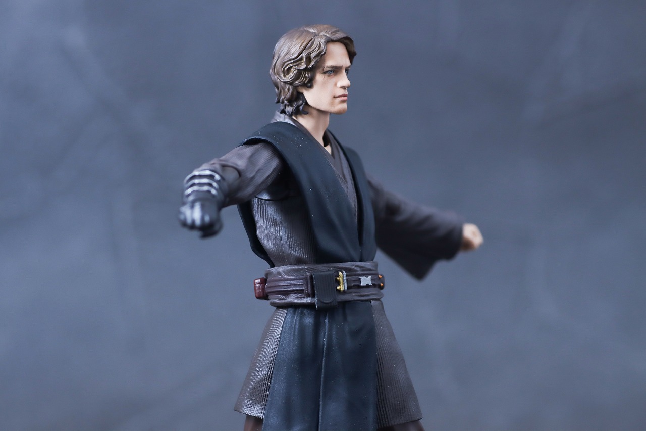 S.H.フィギュアーツ　アナキン・スカイウォーカー（『アソーカ』）　レビュー　可動範囲