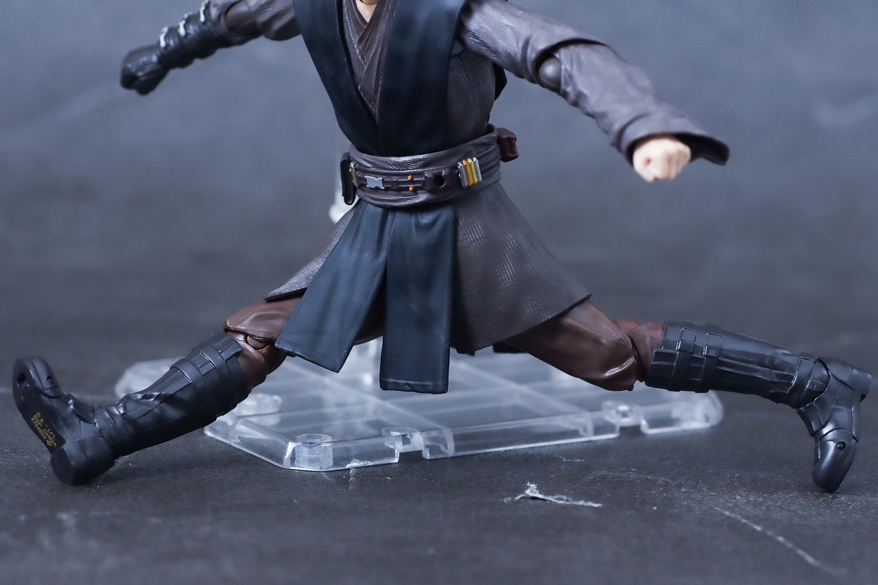 S.H.フィギュアーツ　アナキン・スカイウォーカー（『アソーカ』）　レビュー　可動範囲