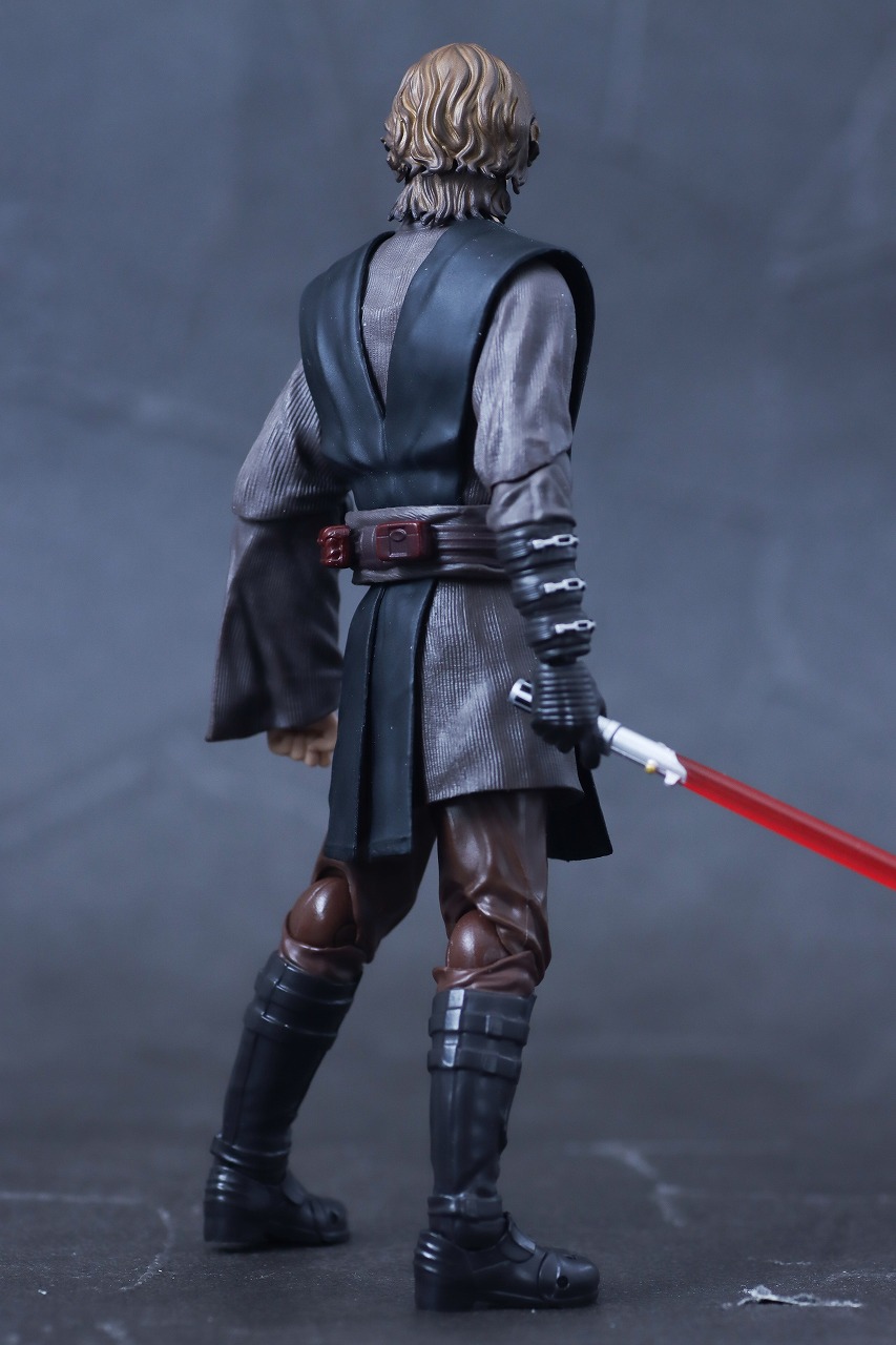 S.H.フィギュアーツ　アナキン・スカイウォーカー（『アソーカ』）　レビュー　本体