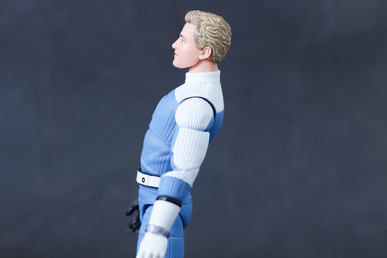 マーベルレジェンド　ジョニー・ストーム（『ファンタスティック4：ファースト・ステップ』）　レビュー　可動範囲