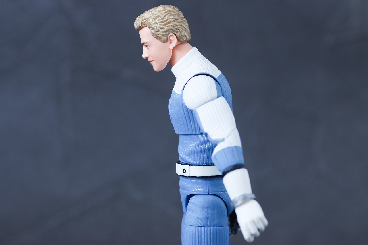 マーベルレジェンド　ジョニー・ストーム（『ファンタスティック4：ファースト・ステップ』）　レビュー　可動範囲