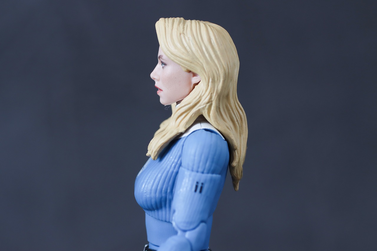 マーベルレジェンド　スー・ストーム　インビジブル・ウーマン（ファンタスティック4：ファースト・ステップ）　レビュー　可動範囲