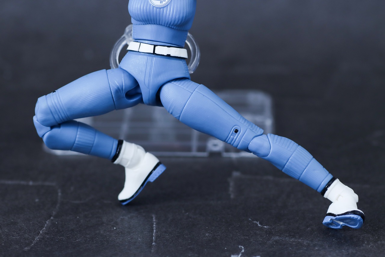 マーベルレジェンド　スー・ストーム　インビジブル・ウーマン（ファンタスティック4：ファースト・ステップ）　レビュー　可動範囲