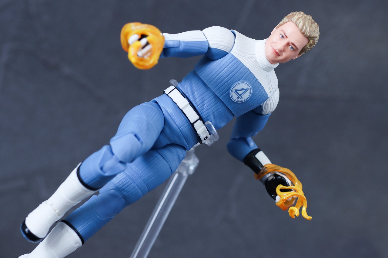 マーベルレジェンド　ジョニー・ストーム（『ファンタスティック4：ファースト・ステップ』）　レビュー　アクション