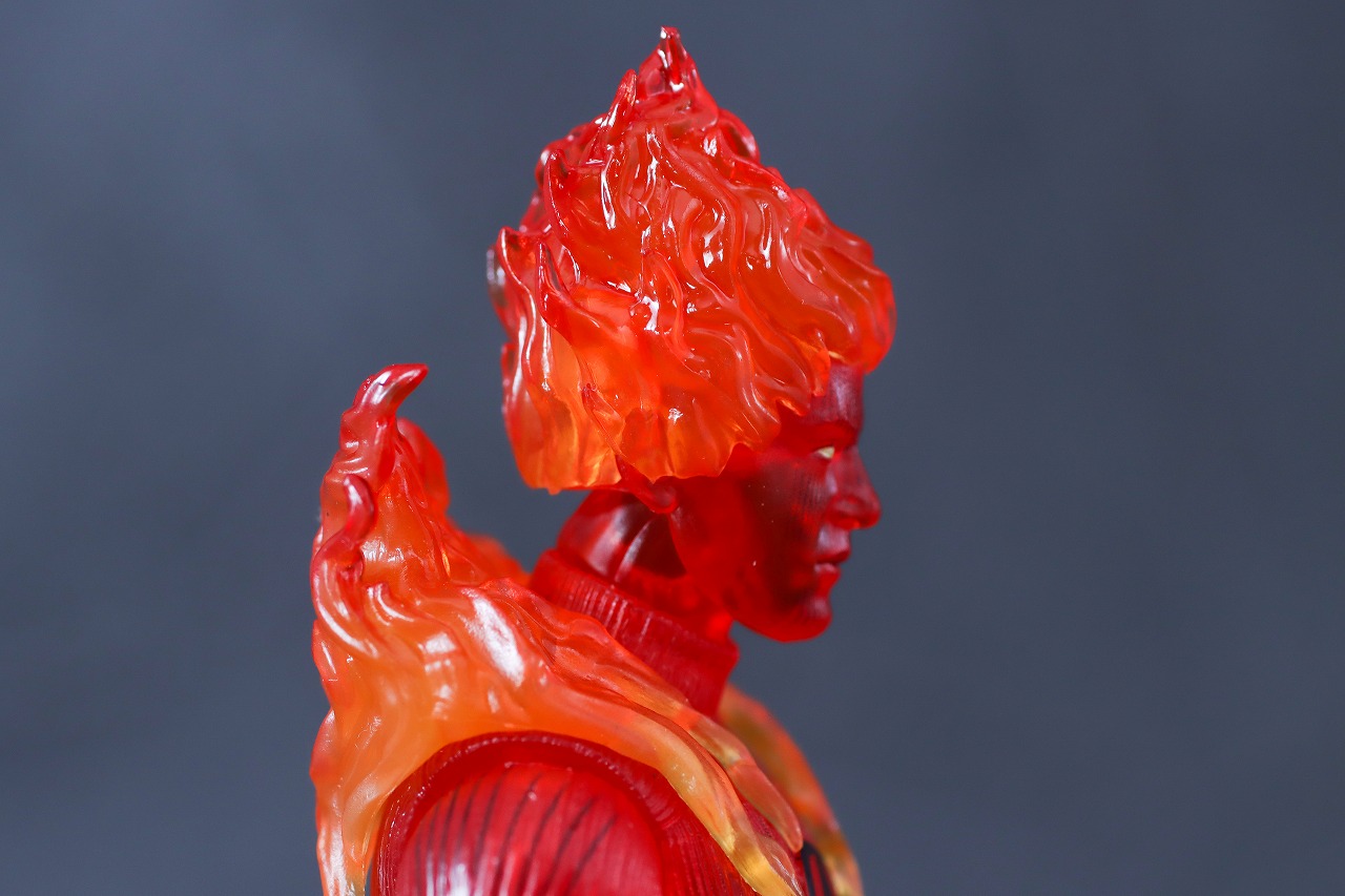 マーベルレジェンド　ヒューマン・トーチ（ファンタスティック4：ファースト・ステップ）　レビュー　本体