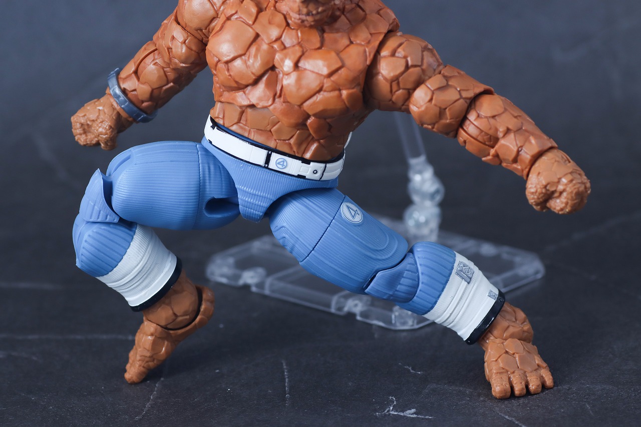 マーベルレジェンド　ベン・グリム　ザ・シング（『ファンタスティック4：ファースト・ステップ』）　レビュー　可動範囲