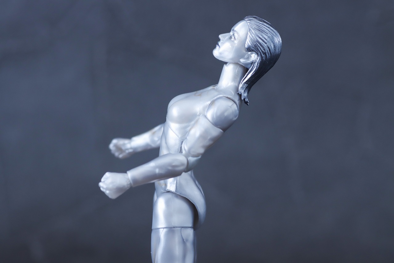 マーベルレジェンド　シルバーサーファー（『ファンタスティック4：ファースト・ステップ』）　レビュー　可動範囲