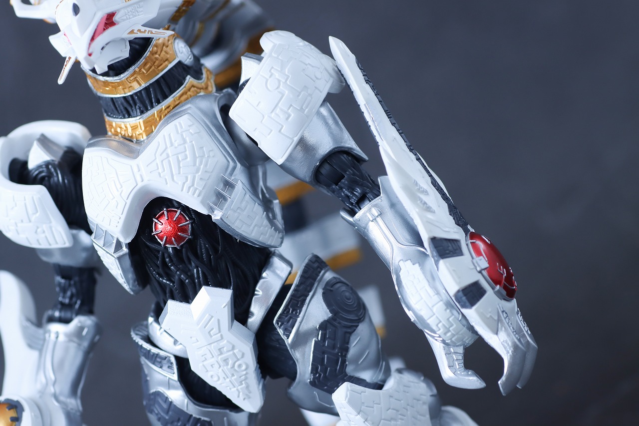 S.H.フィギュアーツ　ギャラクトロン　本体