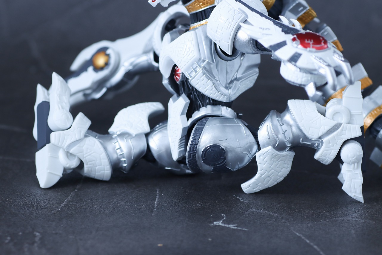 S.H.フィギュアーツ　ギャラクトロン　可動範囲