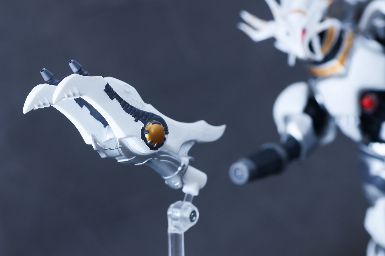 S.H.フィギュアーツ　ギャラクトロン　アクション