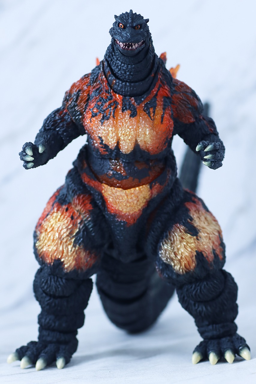 S.H.モンスターアーツ　ゴジラ（1995／バーニングゴジラ） 70周年特別記念Ver.　レビュー　本体