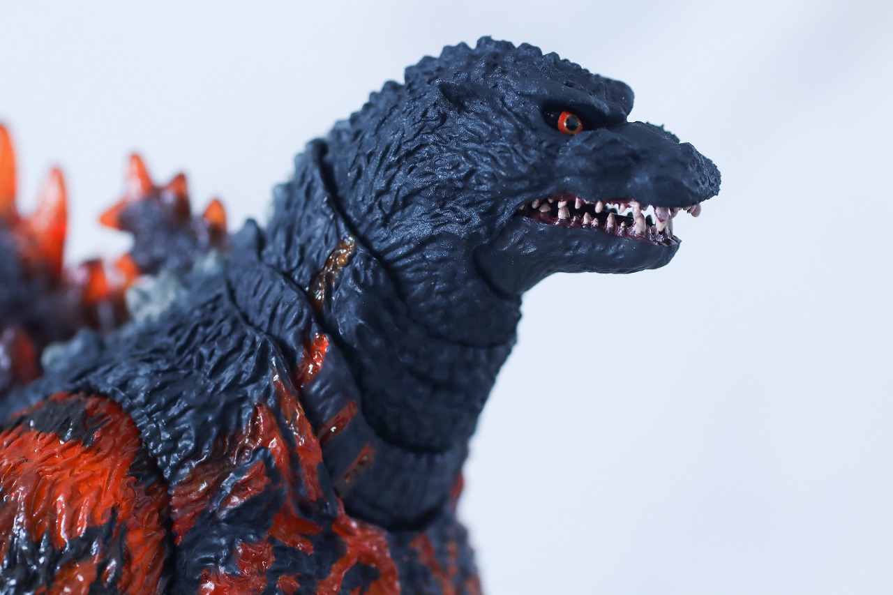 S.H.モンスターアーツ　ゴジラ（1995／バーニングゴジラ） 70周年特別記念Ver.　レビュー　本体