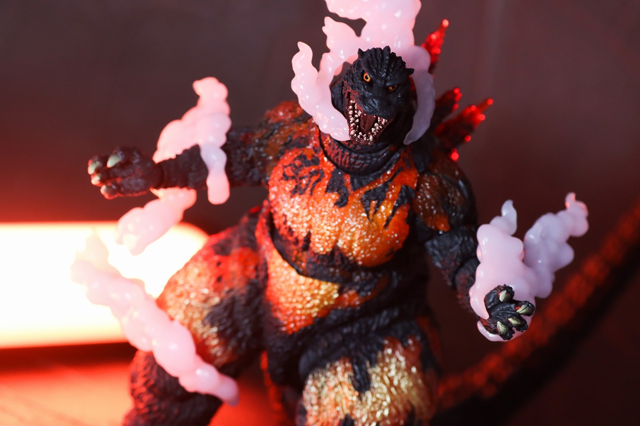 S.H.モンスターアーツ　ゴジラ（1995／バーニングゴジラ） 70周年特別記念Ver.　レビュー　アクション