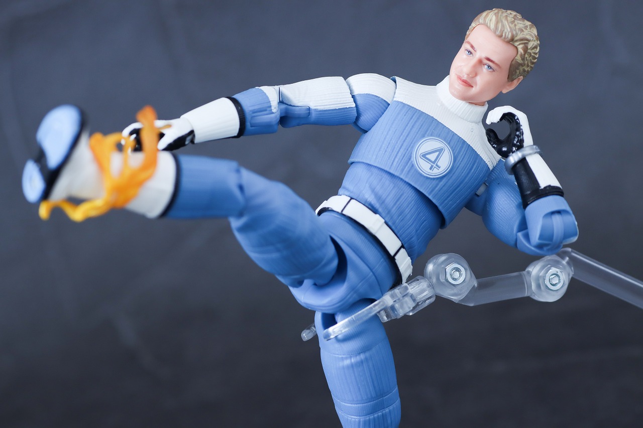 マーベルレジェンド　ジョニー・ストーム（『ファンタスティック4：ファースト・ステップ』）　レビュー　アクション