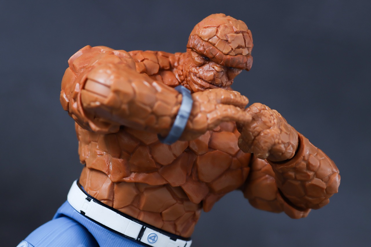 マーベルレジェンド　ベン・グリム　ザ・シング（『ファンタスティック4：ファースト・ステップ』）　レビュー　アクション