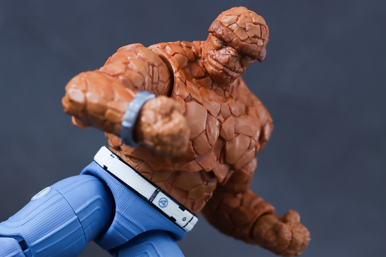 マーベルレジェンド　ベン・グリム　ザ・シング（『ファンタスティック4：ファースト・ステップ』）　レビュー　アクション