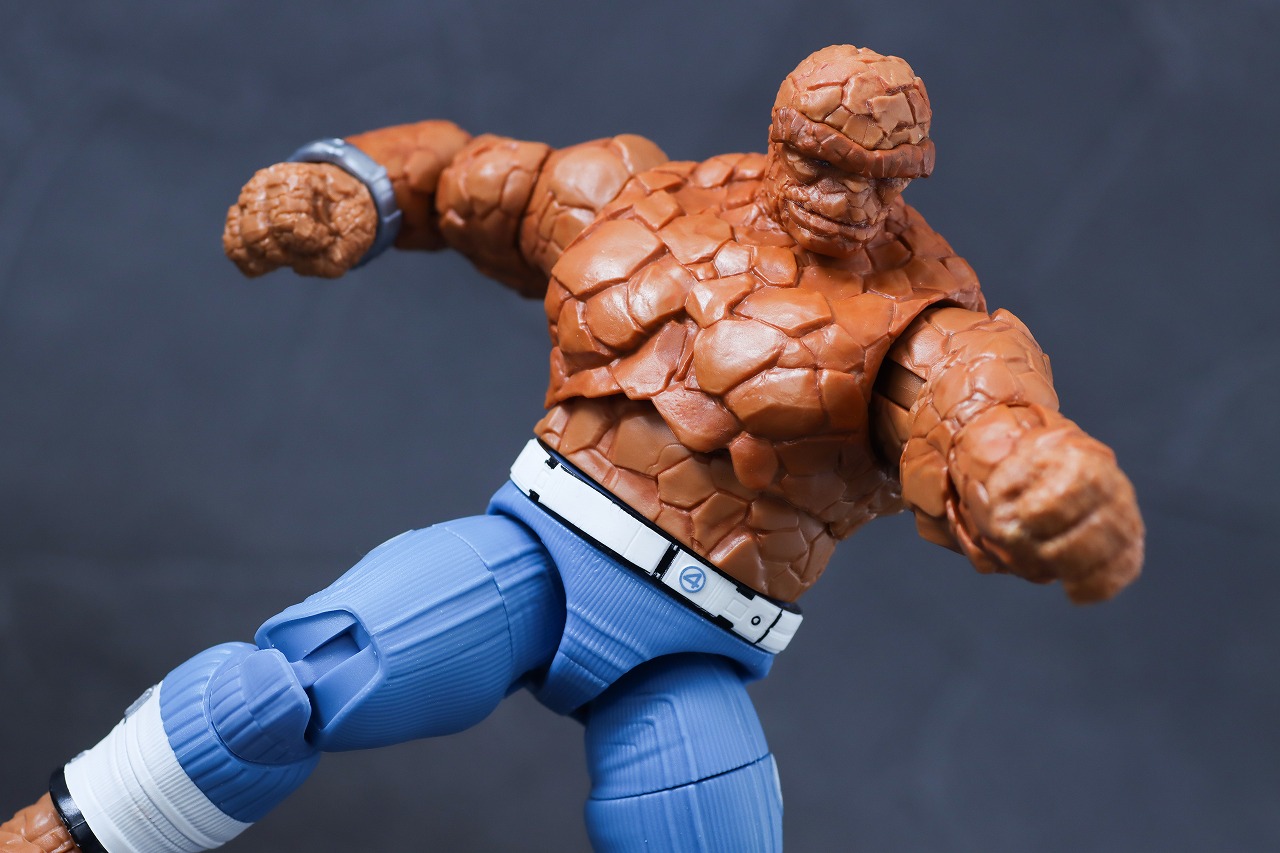 マーベルレジェンド　ベン・グリム　ザ・シング（『ファンタスティック4：ファースト・ステップ』）　レビュー　アクション