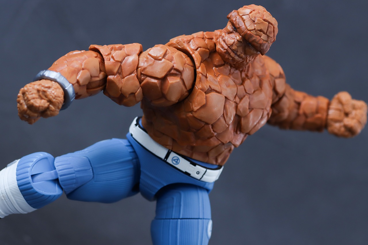 マーベルレジェンド　ベン・グリム　ザ・シング（『ファンタスティック4：ファースト・ステップ』）　レビュー　アクション