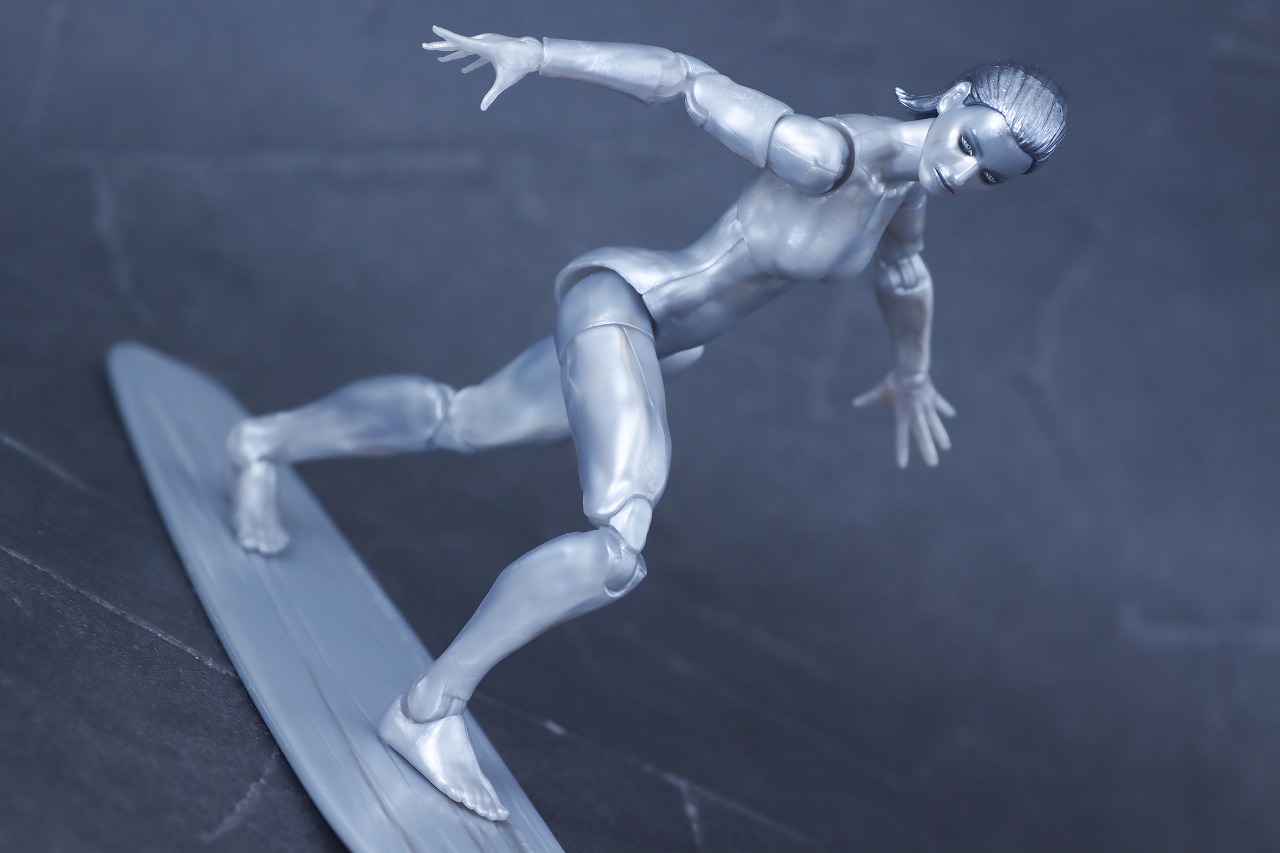 マーベルレジェンド　シルバーサーファー（『ファンタスティック4：ファースト・ステップ』）　レビュー　アクション